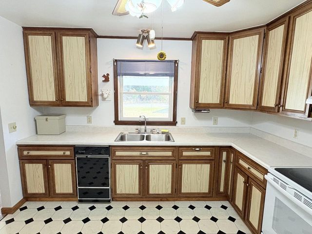 2633 SWIGGUM LANE, Nekoosa, WI 54457