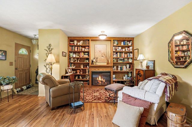 52685 Bamford Drive, South Bend, IN 46637
