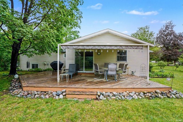 52685 Bamford Drive, South Bend, IN 46637