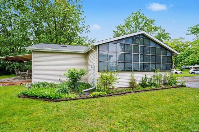 52685 Bamford Drive, South Bend, IN 46637