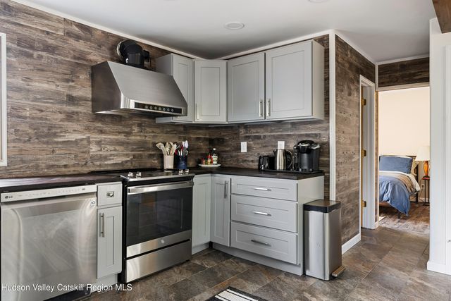 150 Vining Road, Windham, NY 12496