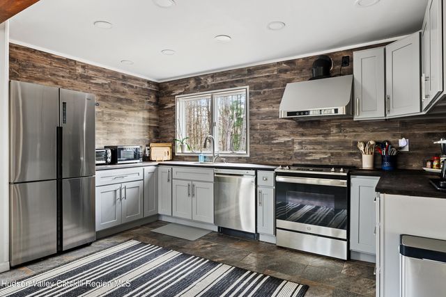 150 Vining Road, Windham, NY 12496