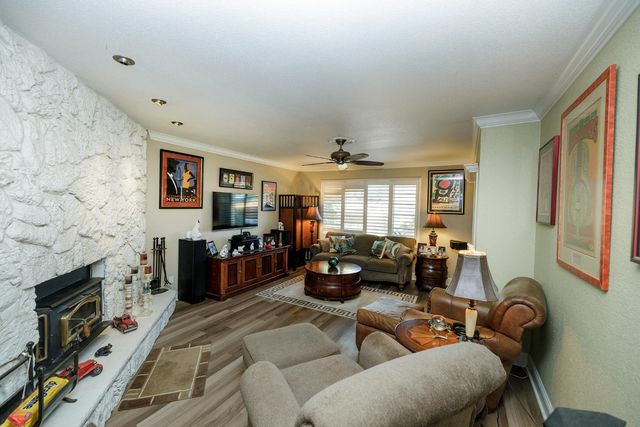 413 Redford Ln, Modesto, CA 95350