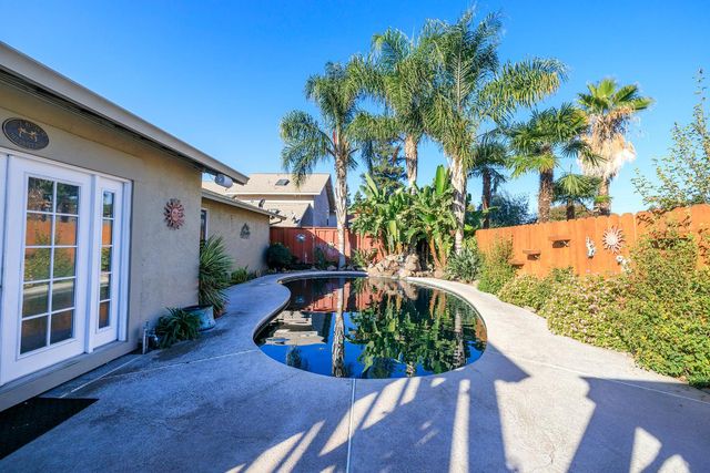 413 Redford Ln, Modesto, CA 95350