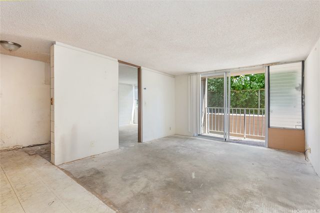 1720 Huna Street B206, Honolulu, HI 96817