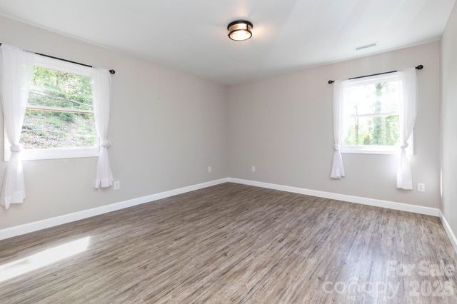 87 Medley Drive, Waynesville, NC 28785