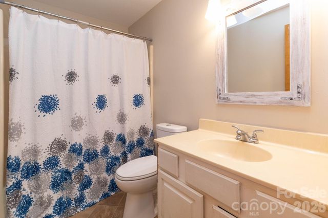 87 Medley Drive, Waynesville, NC 28785