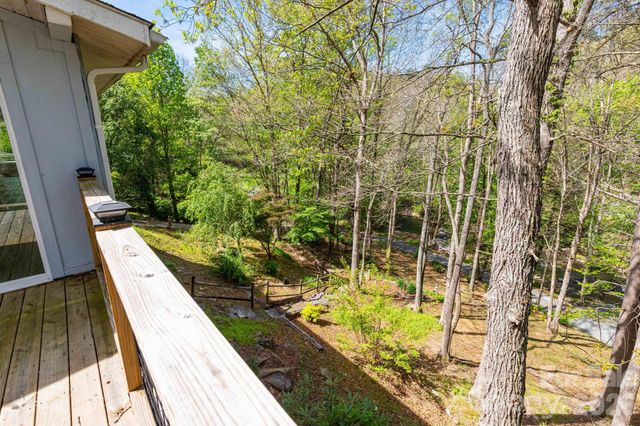 87 Medley Drive, Waynesville, NC 28785