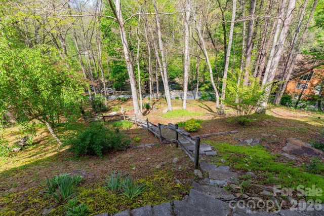 87 Medley Drive, Waynesville, NC 28785