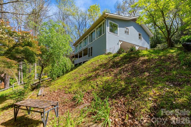 87 Medley Drive, Waynesville, NC 28785