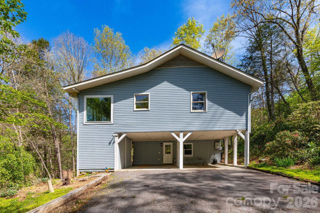 87 Medley Drive, Waynesville, NC 28785