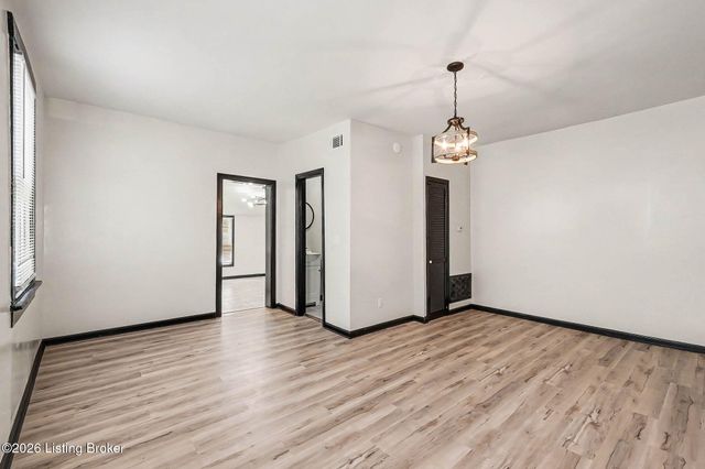 1102 E Saint Catherine St, Louisville, KY 40204