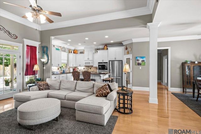 280 Fieldhouse Ave, St Gabriel, LA 70776