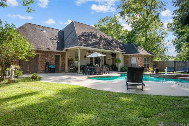 280 Fieldhouse Ave, St Gabriel, LA 70776