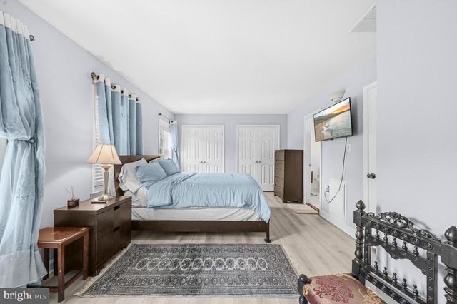3050 FEDERAL HILL DR, Falls Church, VA 22044