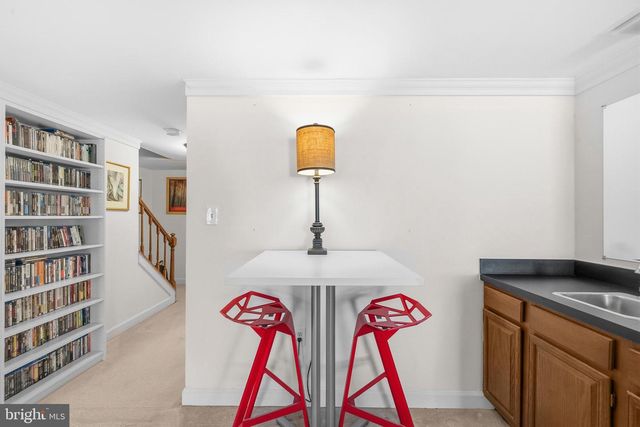 3050 FEDERAL HILL DR, Falls Church, VA 22044