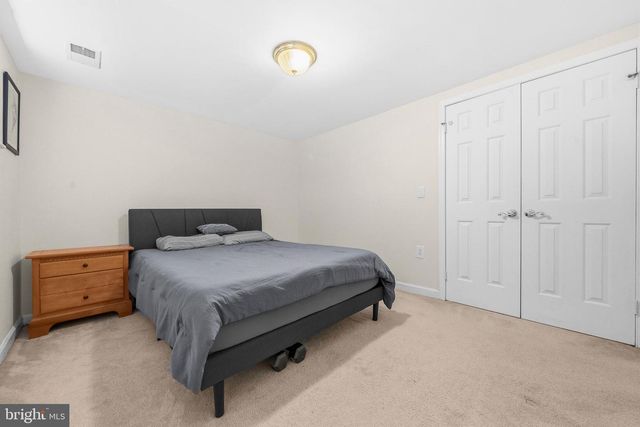 3050 FEDERAL HILL DR, Falls Church, VA 22044