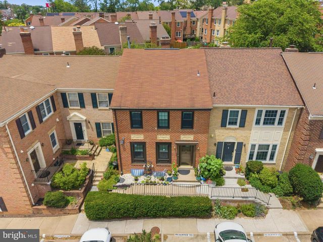 3050 FEDERAL HILL DR, Falls Church, VA 22044