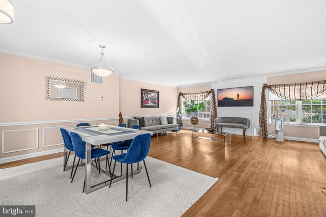 3050 FEDERAL HILL DR, Falls Church, VA 22044
