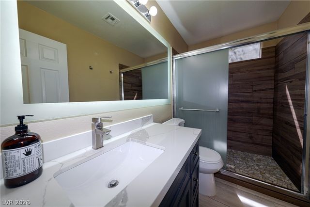 9213 Vosburgh Drive, Las Vegas, NV 89117