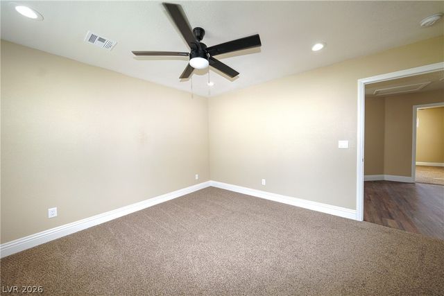 9213 Vosburgh Drive, Las Vegas, NV 89117