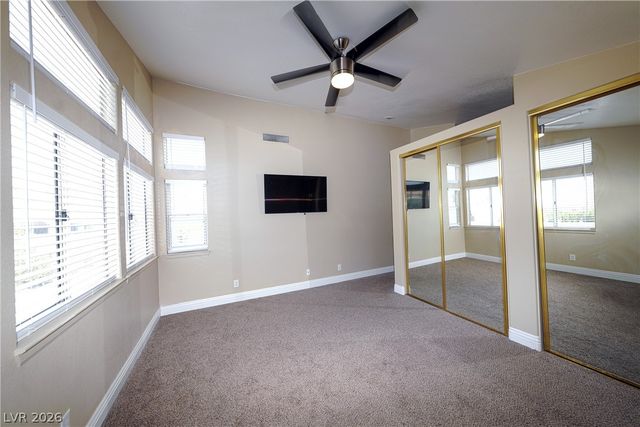 9213 Vosburgh Drive, Las Vegas, NV 89117