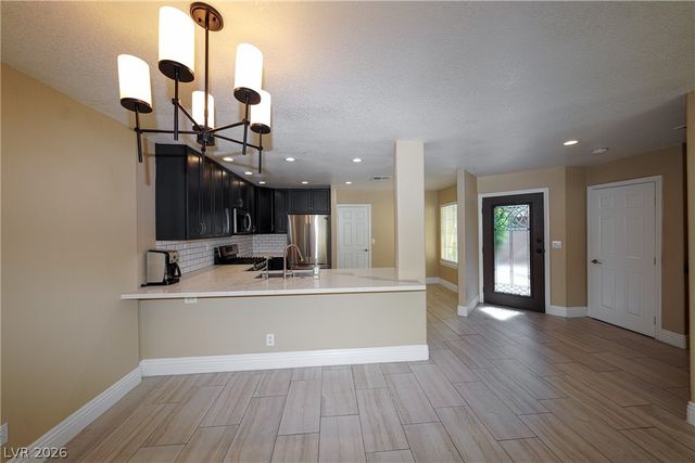 9213 Vosburgh Drive, Las Vegas, NV 89117