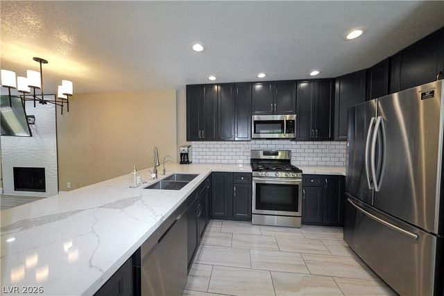 9213 Vosburgh Drive, Las Vegas, NV 89117