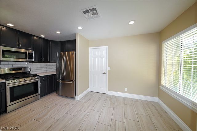 9213 Vosburgh Drive, Las Vegas, NV 89117