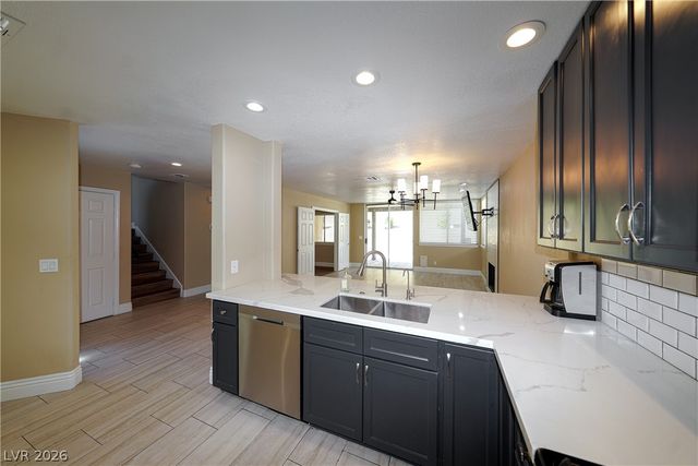 9213 Vosburgh Drive, Las Vegas, NV 89117