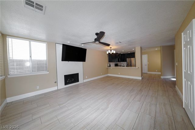 9213 Vosburgh Drive, Las Vegas, NV 89117