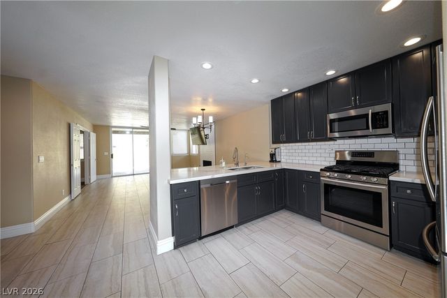9213 Vosburgh Drive, Las Vegas, NV 89117