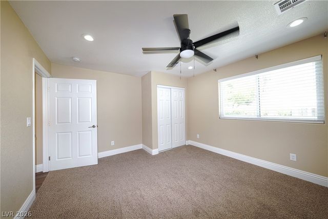 9213 Vosburgh Drive, Las Vegas, NV 89117