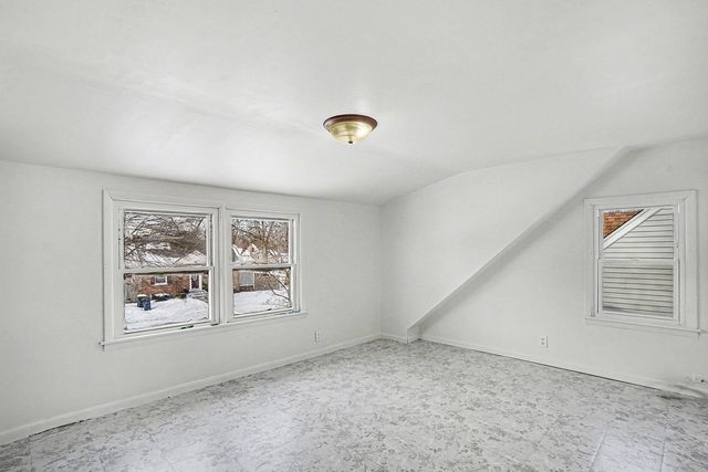 18009 Commercial Avenue, Lansing, IL 60438