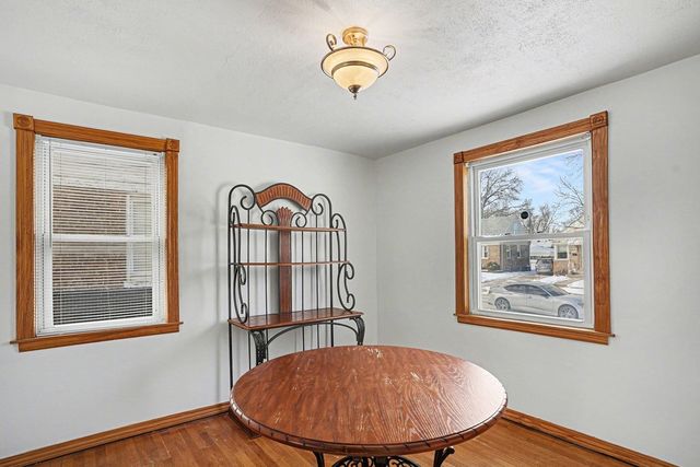 18009 Commercial Avenue, Lansing, IL 60438