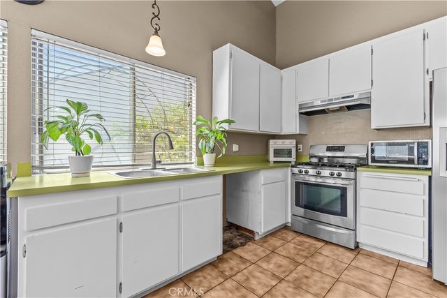 1732 N Bedford, Anaheim, CA 92806