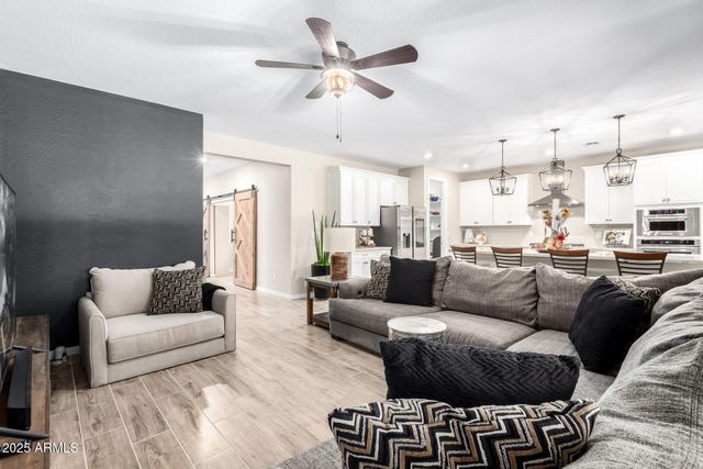 18333 W GOLDEN Court, Waddell, AZ 85355