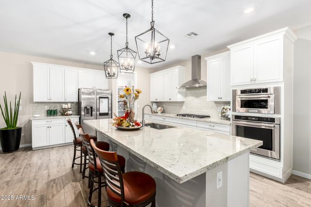 18333 W GOLDEN Court, Waddell, AZ 85355