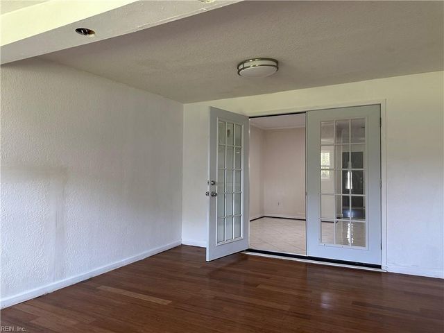 5113 Sammy ST, Virginia Beach, VA 23455