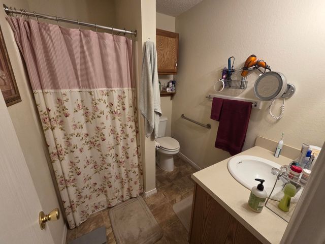 1821 Lexington Road, Claremore, OK 74017