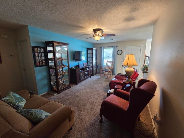 1821 Lexington Road, Claremore, OK 74017