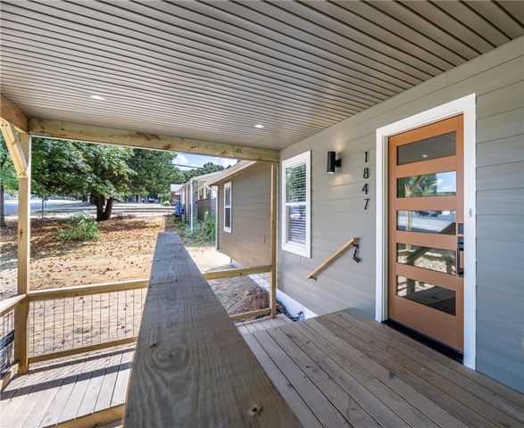 1847 N Woodland Avenue, Fayetteville, AR 72703