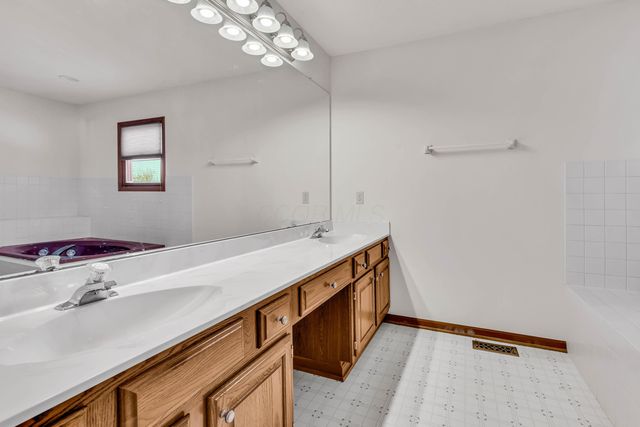 1166 Wedgewood Terrace, Westerville, OH 43082