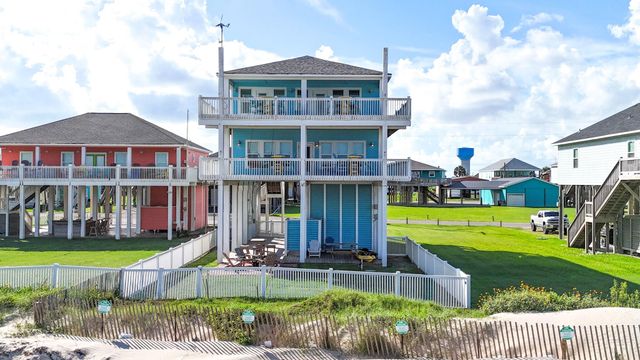 1822 Redfish Lane, Crystal Beach, TX 77650