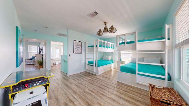 1822 Redfish Lane, Crystal Beach, TX 77650