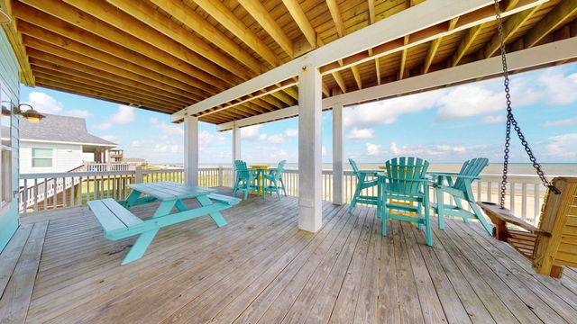 1822 Redfish Lane, Crystal Beach, TX 77650