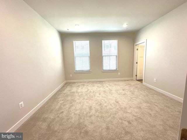 24161 PISSARRO DR, Sterling, VA 20166