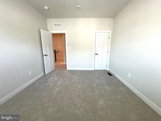 24161 PISSARRO DR, Sterling, VA 20166