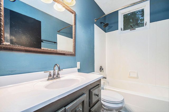 225 Holton Road, La Porte, IN 46350