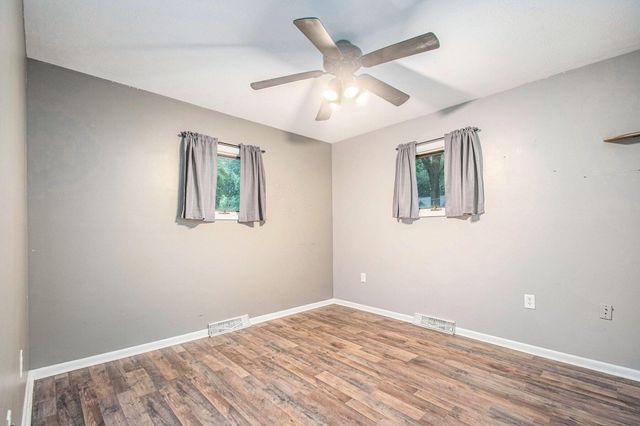 225 Holton Road, La Porte, IN 46350